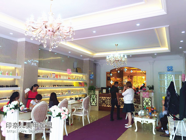 美甲加盟,美甲店趋势,跨境购,实体店转型 美甲加盟,美甲店趋势,跨境购,实体店转型