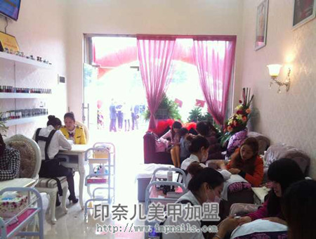 阻碍美甲店发展的因素