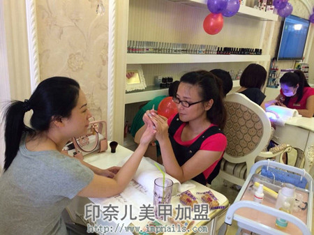 美甲店经营不能犯的错误