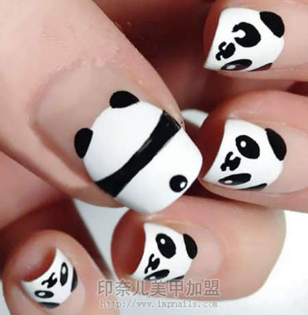熊猫美甲图片