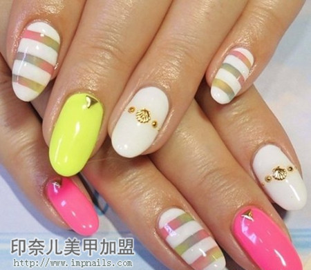 优雅淑女风美甲图片