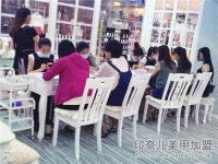 2018年在广西桂林开美甲店好不好？