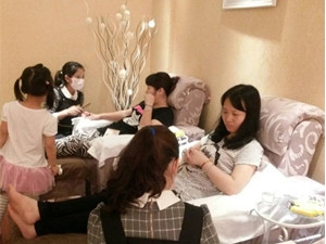 印奈儿美甲加盟店广东店实景图